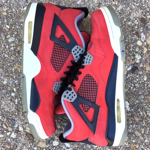 2013 Jordan 4 Retro “Toro Bravo” - Picture 4 of 5